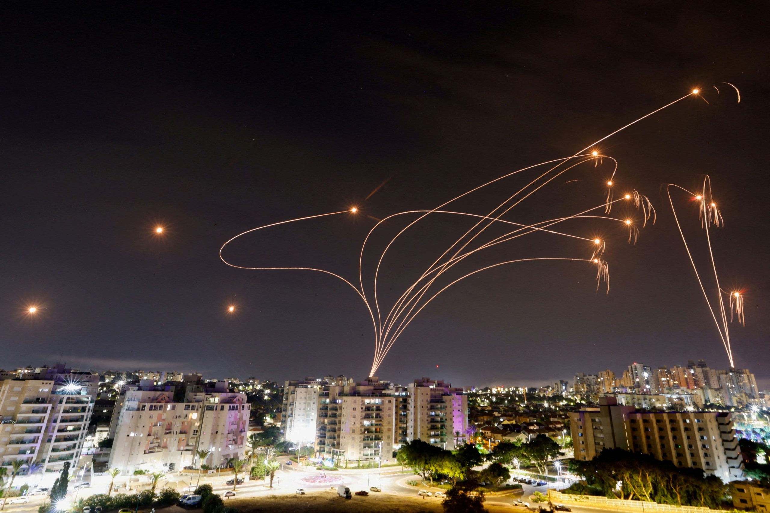 هجوم سيبراني يخرج القبة الحديدية عن الخدمة