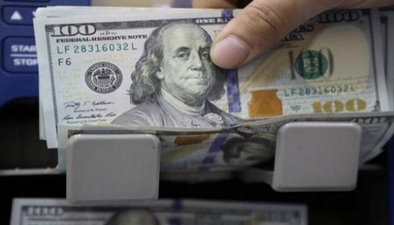 استقرار وأوضح بأسعار الدوﻻر في أسواق العاصمة بغداد