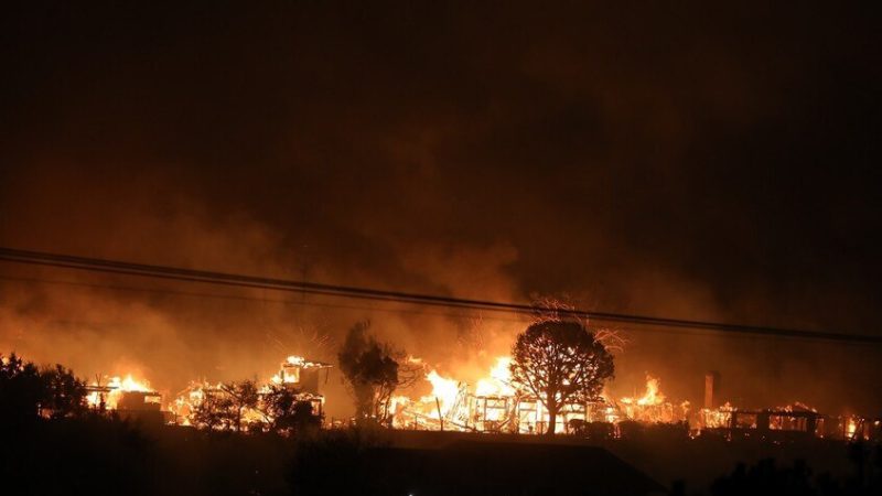 “حمم من الجحيم”.. “روس كوسموس” تنشر صورة فضائية جديدة للحرائق الضخمة في لوس أنجلوس الأمريكية