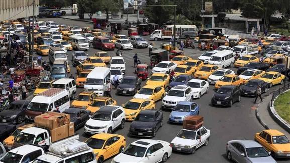 الزحام يشل شوارع بغداد مع بداية الدوام الرسمي